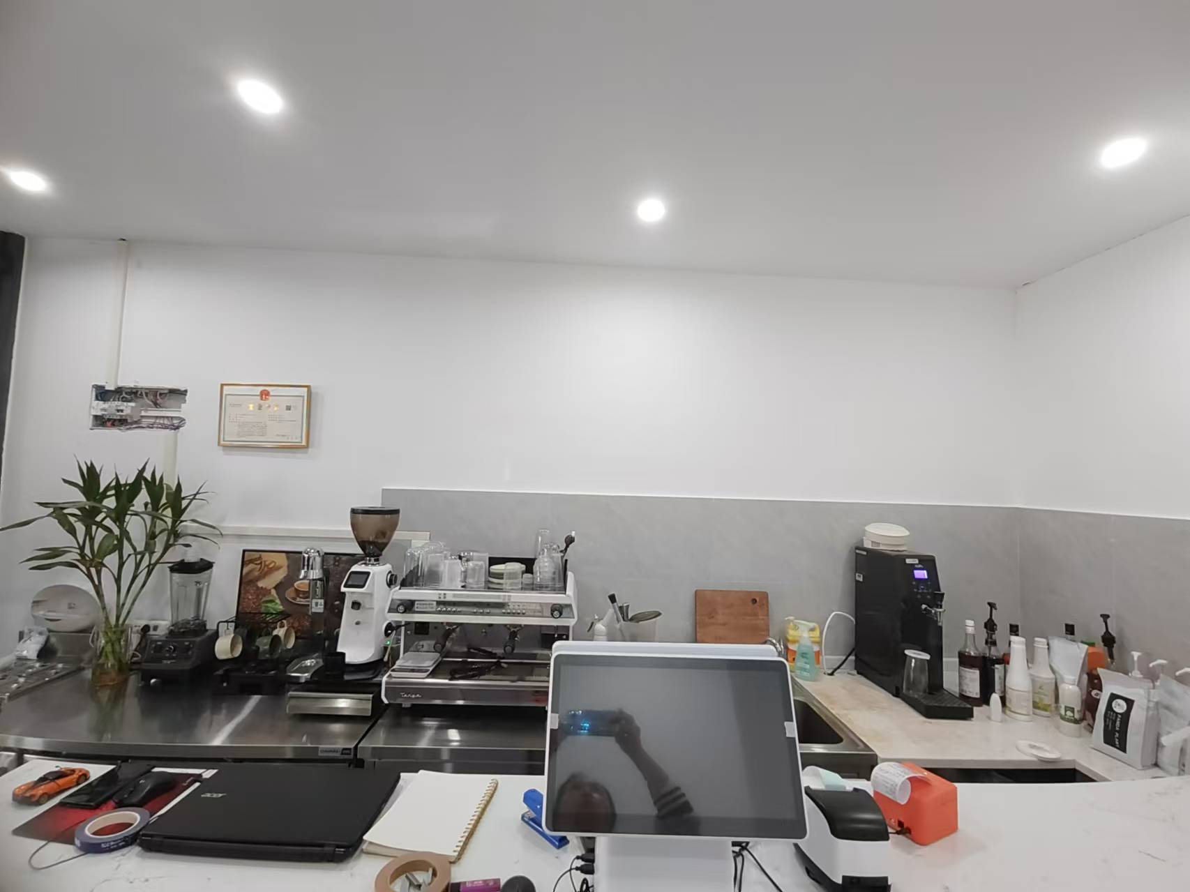 云岩大营坡万科翡翠45平有外摆区咖啡店转让